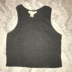 Women’s gray crop top